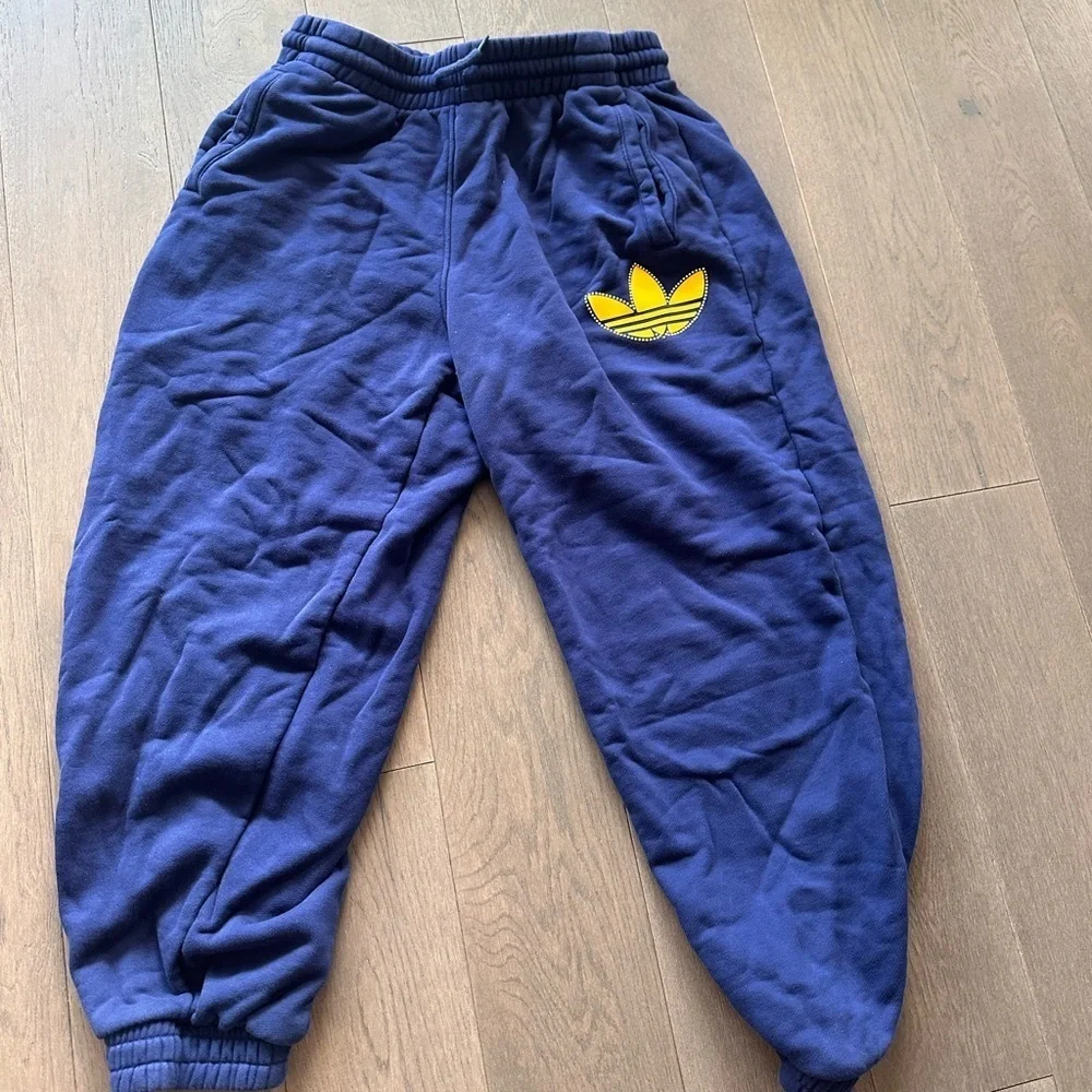 Adidas originals cuffed sweatpants joggers athletic pants​​​​ - Picture 2 of 4